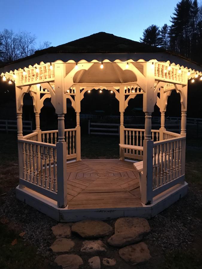 Valle Crucis Farm Bagian luar foto